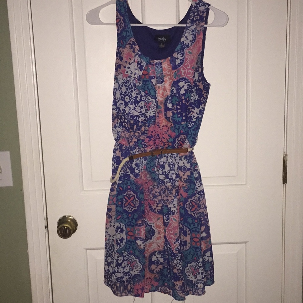 Patterned Dress - Picture 2 of 2